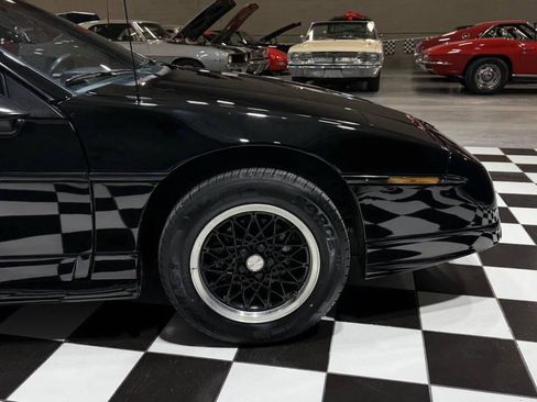 Used 1988 Pontiac Fiero GT image 24