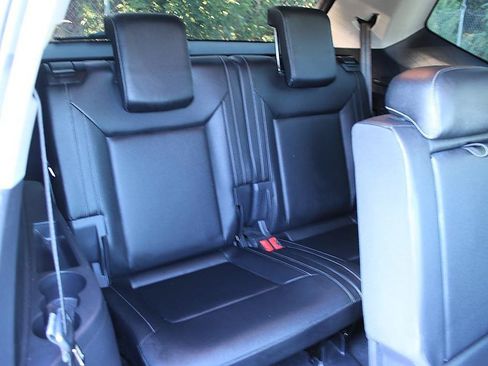 Used 2019 Volkswagen Atlas SE FWD image 18