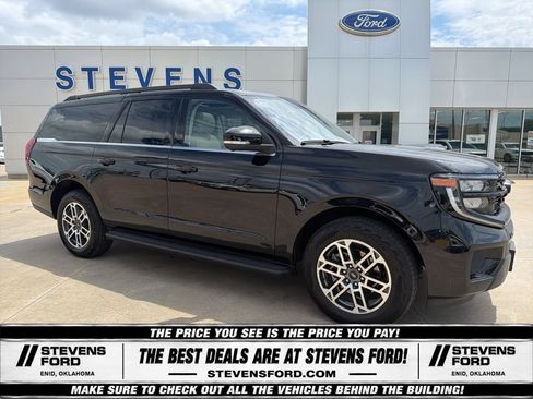 Used 2025 Ford Expedition Max Active AWD/4WD image 1