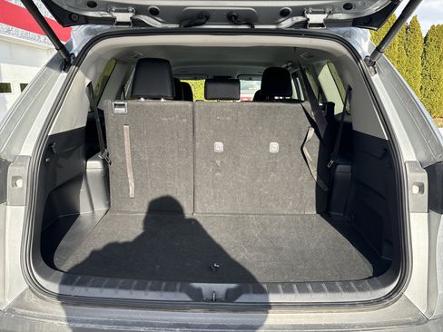 Used 2025 Toyota Grand Highlander AWD image 5