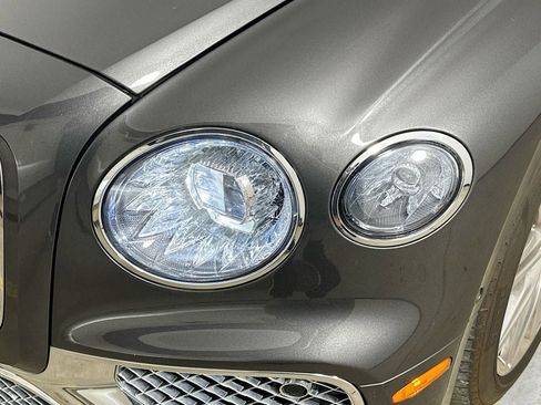 Used 2022 Bentley Flying Spur V8 AWD/4WD image 55