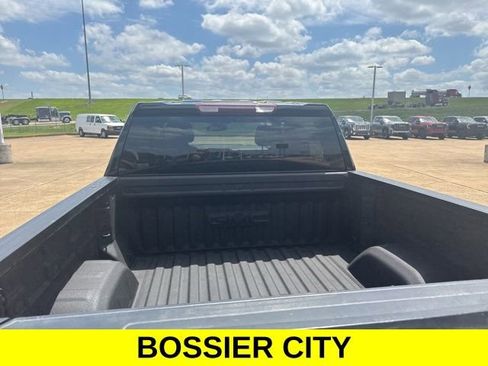 Certified 2023 GMC Sierra 1500 SLT AWD/4WD image 8