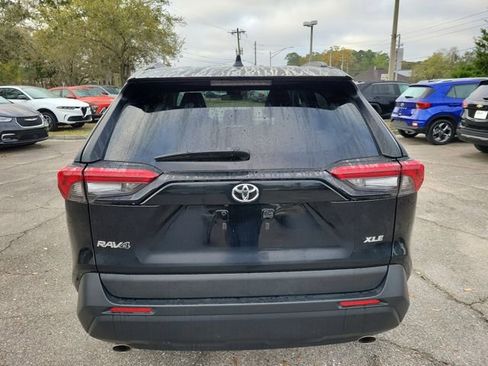 Used 2024 Toyota RAV4 XLE image 9