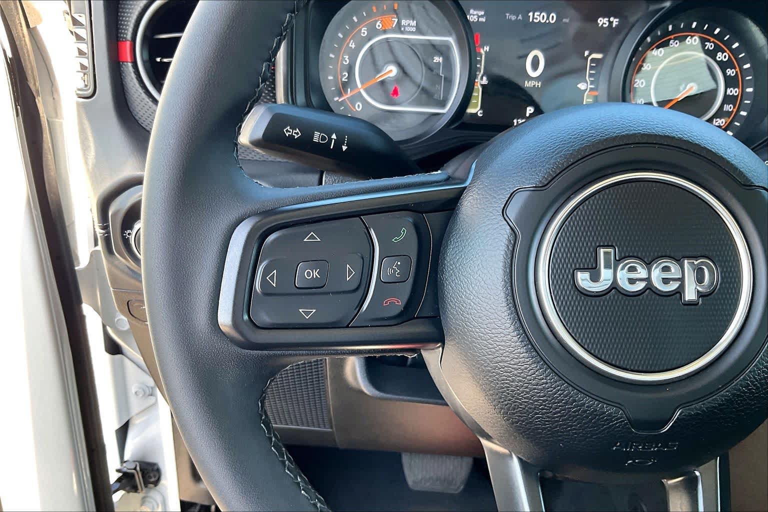 Used 2026 Jeep Wrangler Unlimited Rubicon AWD/4WD image 22