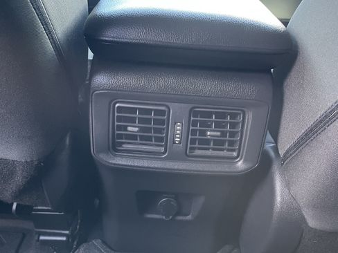 Used 2025 Toyota RAV4 LE FWD image 14