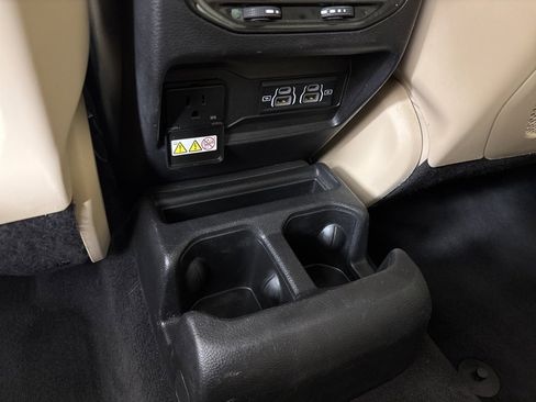 Used 2022 Jeep Grand Cherokee L Limited image 36