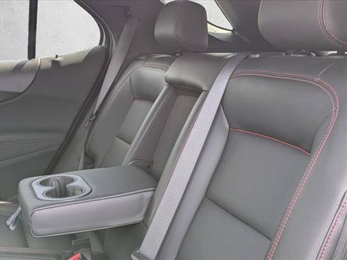 Used 2022 Chevrolet Equinox RS w/ RS Leather Package FWD image 24