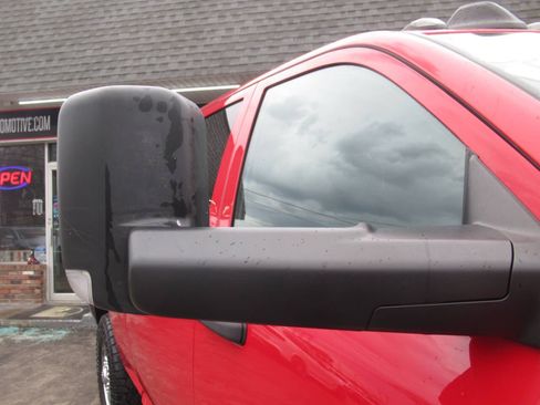 Used 2021 RAM 2500 Tradesman image 9