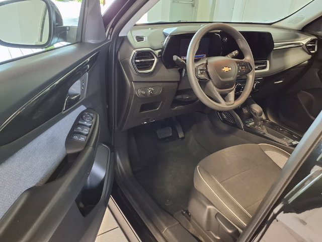 Used 2026 Chevrolet TrailBlazer LT AWD/4WD image 6