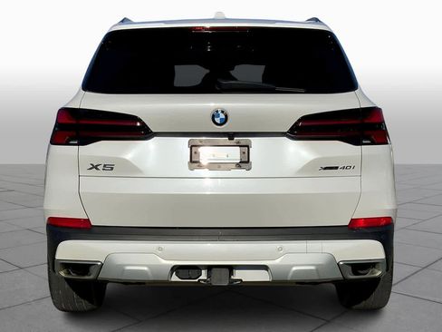 Used 2024 BMW X5 xDrive40i w/ Premium Package image 5