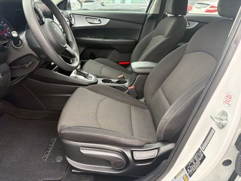 Used 2022 Kia Forte LXS image 14
