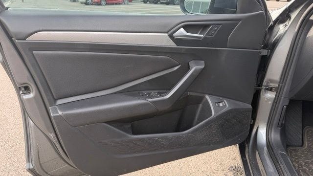 Used 2019 Volkswagen Jetta S w/ Driver Assistance Package FWD image 15