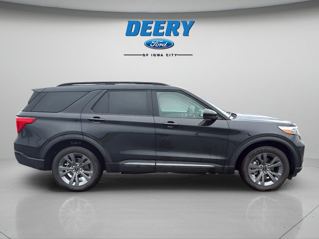 Certified 2024 Ford Explorer XLT w/ Equipment Group 202A AWD/4WD image 15
