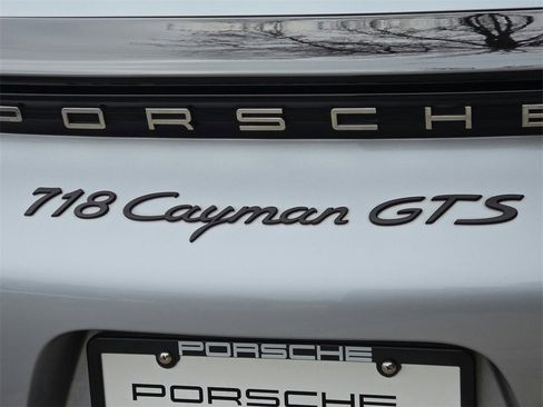 Used 2021 Porsche 718 Cayman GT4 image 23