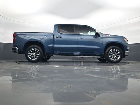 Used 2024 Chevrolet Silverado 1500 LT image 24