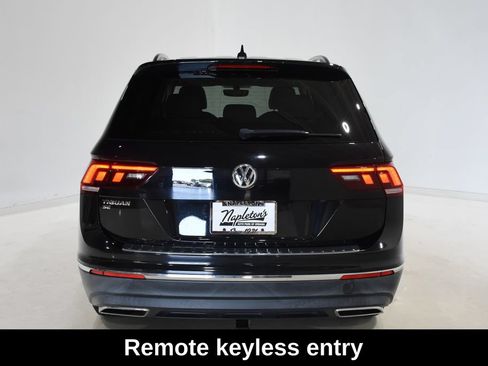 Used 2021 Volkswagen Tiguan SE w/ Panoramic Sunroof Package FWD image 8