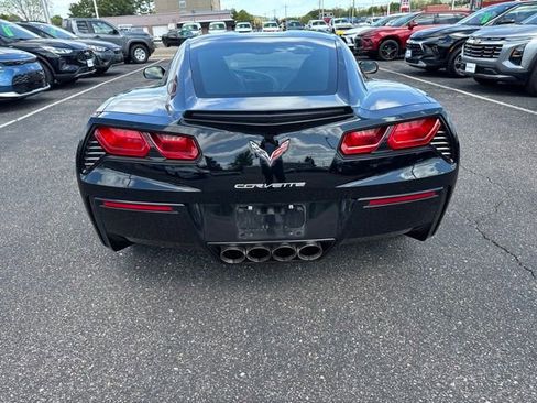 Used 2017 Chevrolet Corvette Stingray Coupe w/ 1LT RWD image 6