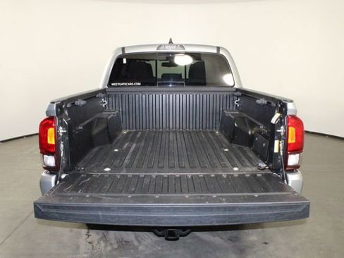 Used 2022 Toyota Tacoma SR5 w/ Technology Package image 13