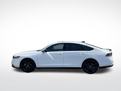 Used 2023 Honda Accord Sport image 2