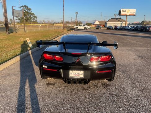 Used 2014 Chevrolet Corvette Z51 w/ 3LT Preferred Equipment Group image 6