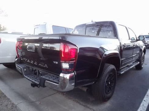 Used 2022 Toyota Tacoma SR5 image 4