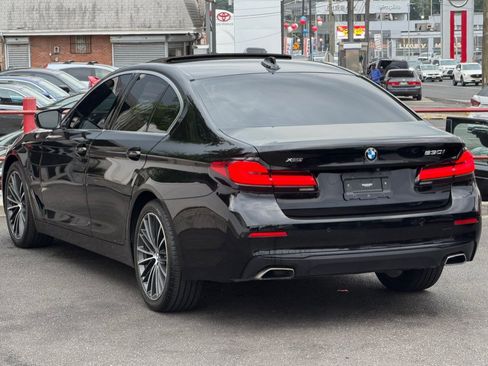 Used 2022 BMW 530i xDrive w/ Convenience Package AWD/4WD image 14