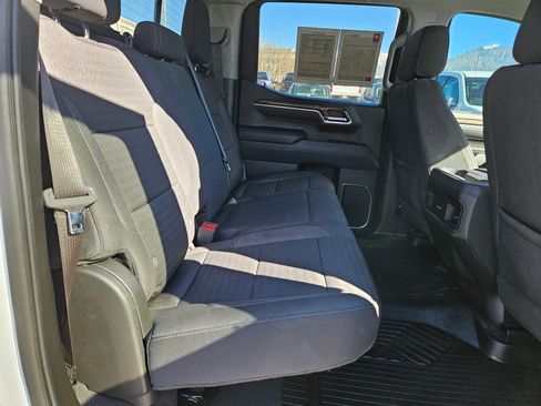 Used 2023 Chevrolet Silverado 1500 LT Trail Boss w/ Convenience Package II image 30