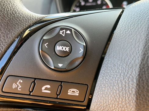 Used 2024 Mitsubishi Eclipse Cross LE image 15