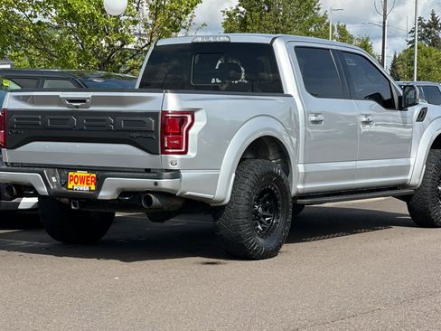 Used 2019 Ford F150 Raptor w/ Equipment Group 802A Luxury image 4