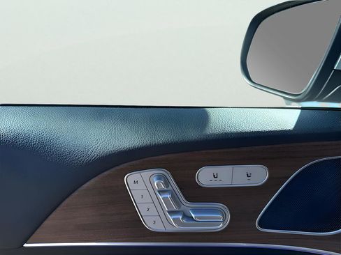 Used 2025 Mercedes-Benz GLE 350 4MATIC image 12