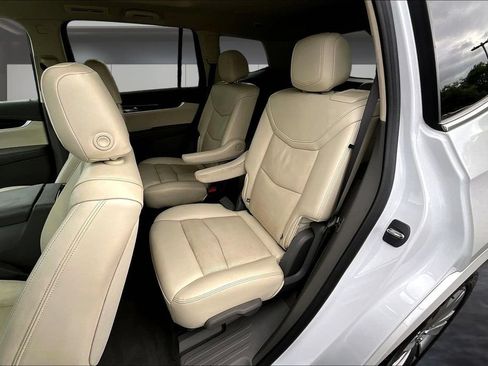 Certified 2024 Cadillac XT6 Premium Luxury w/ Technology Package AWD/4WD image 22