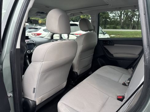 Used 2018 Subaru Forester 2.5i Premium AWD/4WD image 18