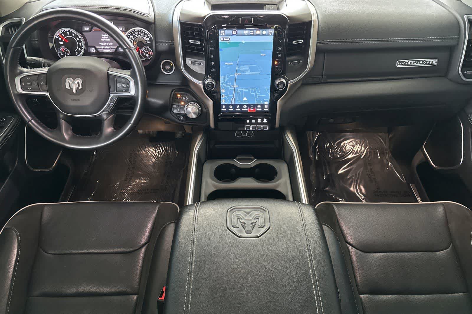 Used 2022 RAM 1500 Laramie AWD/4WD image 3
