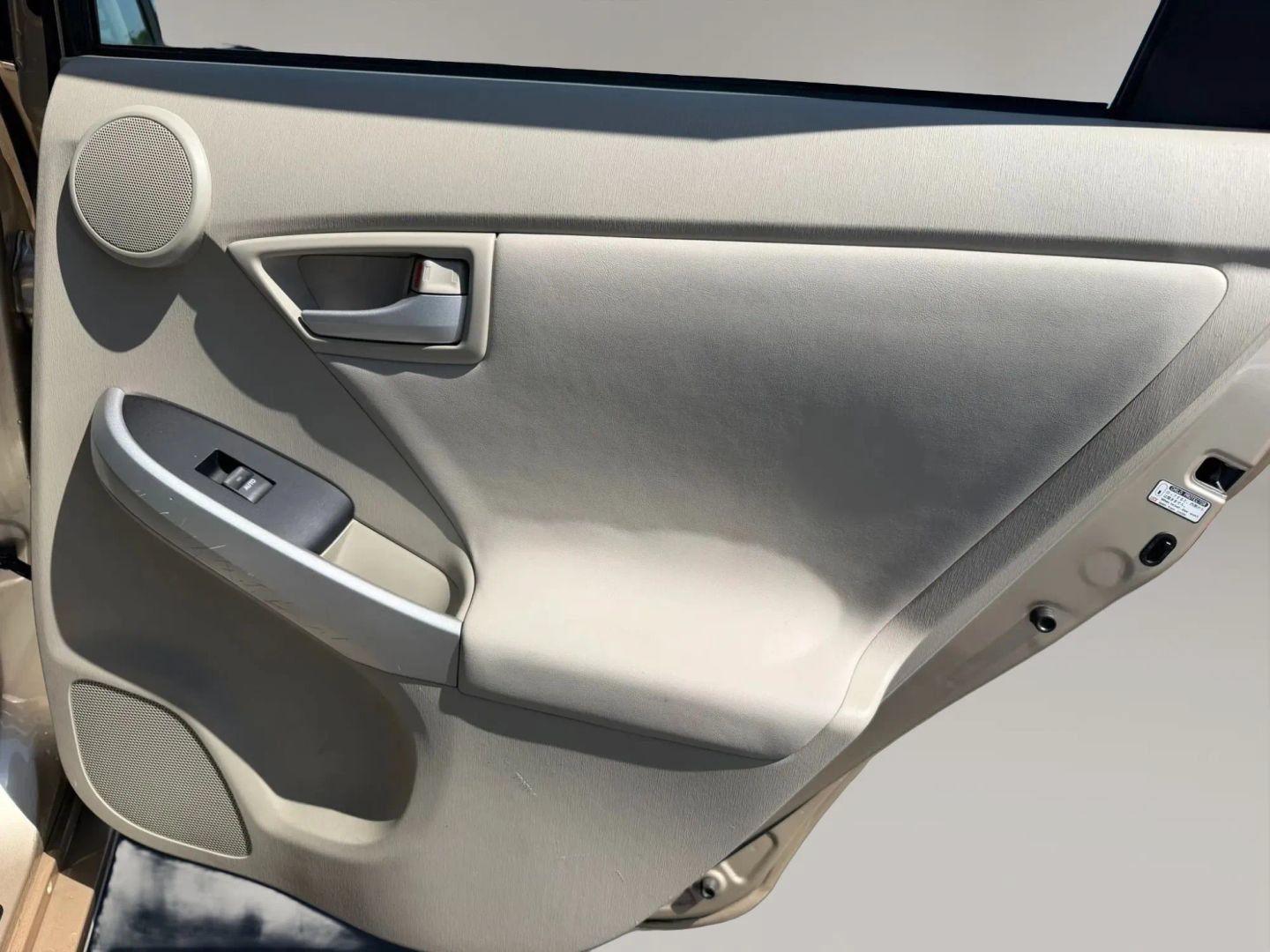 Used 2010 Toyota Prius Five FWD image 18