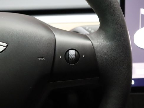 Used 2023 Tesla Model 3 Standard Range image 49