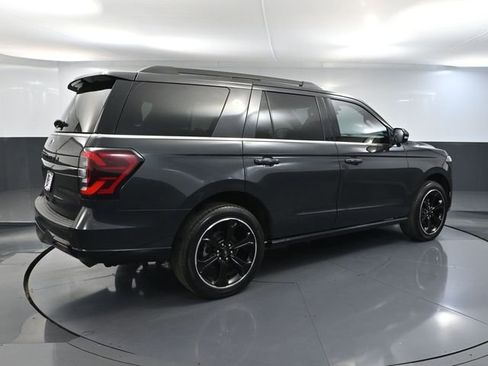 Used 2023 Ford Expedition Limited AWD/4WD image 6