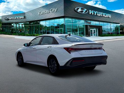 New 2026 Hyundai Elantra Sport FWD image 5