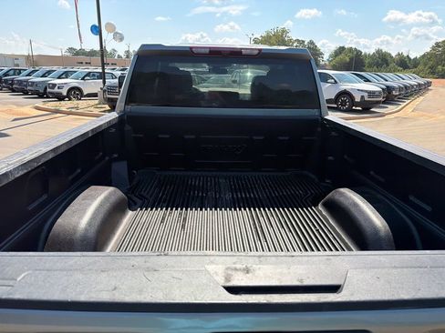 Used 2024 GMC Sierra 2500 SLE AWD/4WD image 18