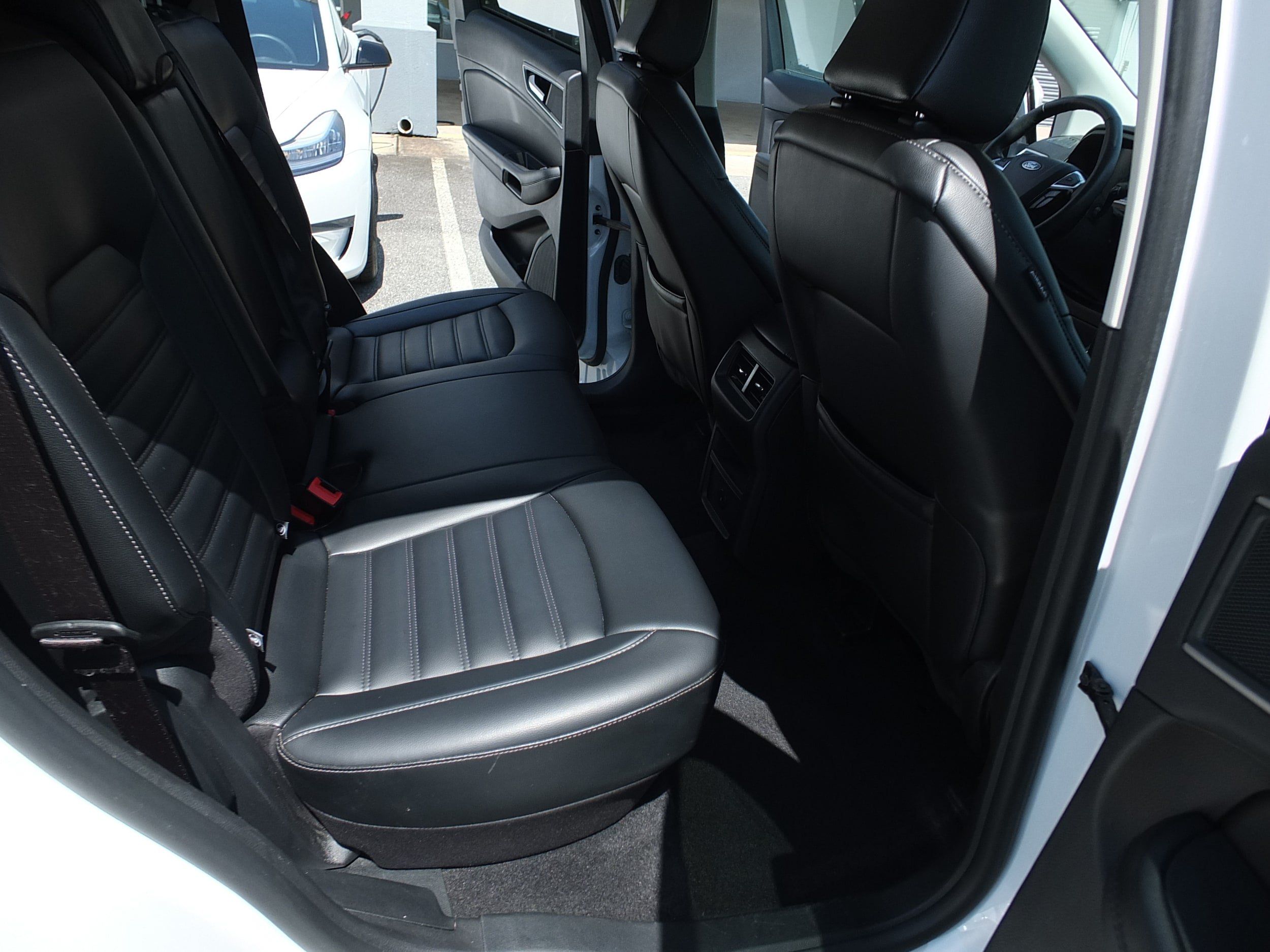 Used 2024 Ford Edge SEL AWD/4WD image 13