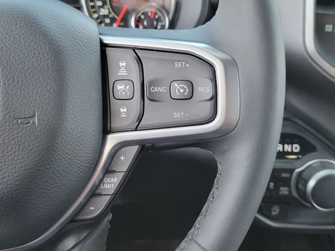 Used 2025 RAM 1500 Big Horn AWD/4WD image 6