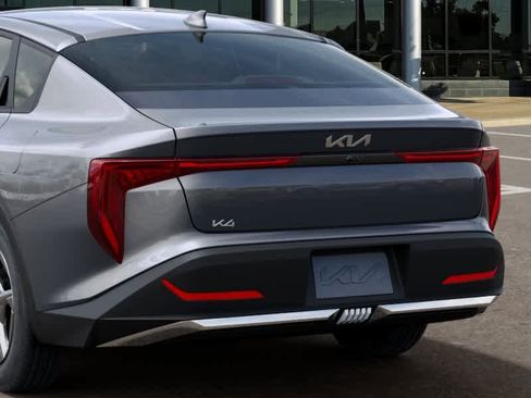 New 2026 Kia K4 LXS image 13