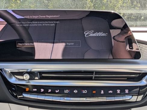 New 2026 Cadillac Lyriq Luxury image 14