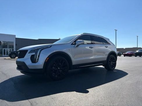 Used 2022 Cadillac XT4 Sport w/ Cold Weather Package AWD/4WD image 3