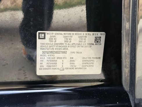 Used 2014 GMC Sierra 1500 SLT w/ SLT Crew Cab Value Package image 61