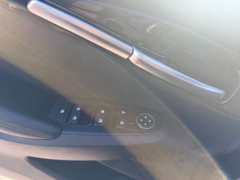 Used 2021 Kia Seltos S image 10