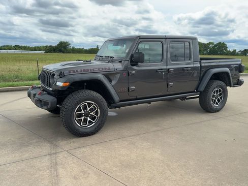 New 2025 Jeep Gladiator Rubicon w/ Safety Group image 4