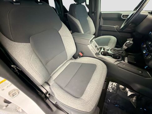 Used 2025 Ford Bronco Big Bend image 15