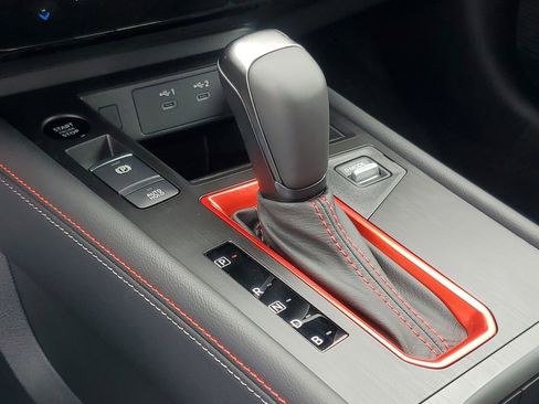 New 2025 Nissan Kicks SR image 24