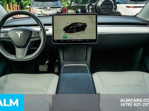 Used 2025 Tesla Model Y Long Range RWD image 25