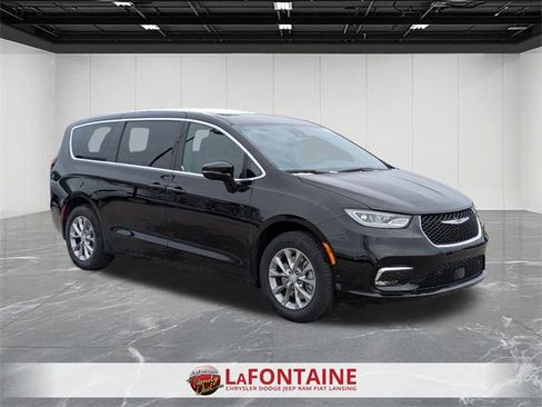 New 2026 Chrysler Pacifica Select image 7